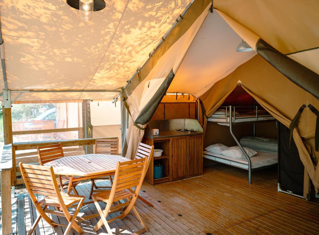 Aloha Plage Camping 4Etoiles Sampzon Ngoại thất bức ảnh